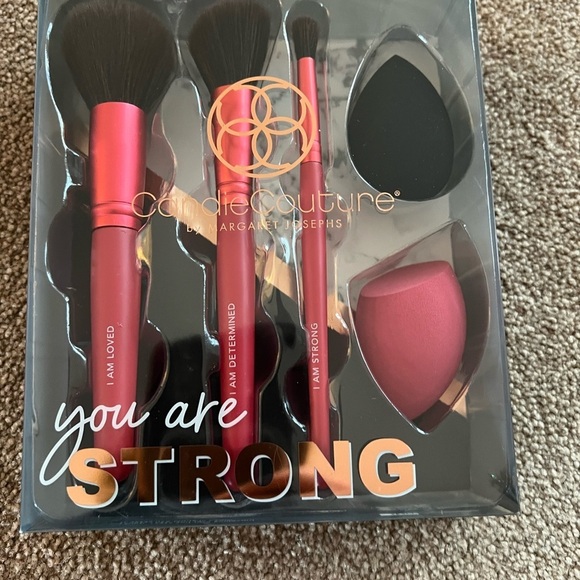 New Candie Couture Brush Set - Picture 4 of 6